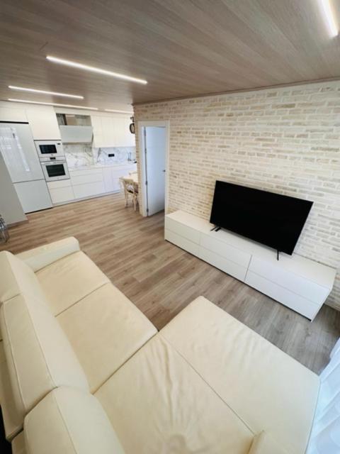 Fantastic Larimar New Apartment Salou Esterno foto