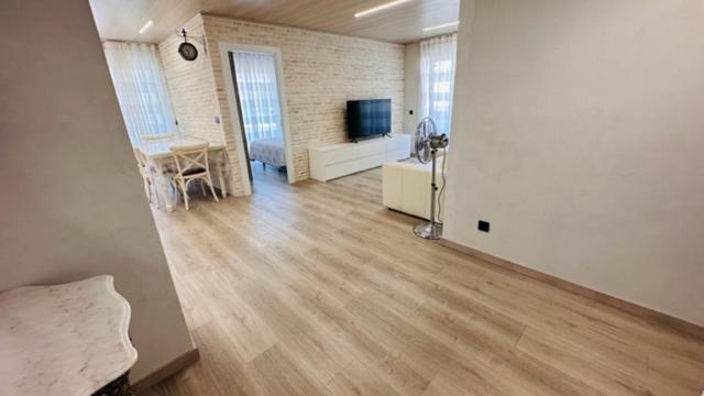 Fantastic Larimar New Apartment Salou Esterno foto